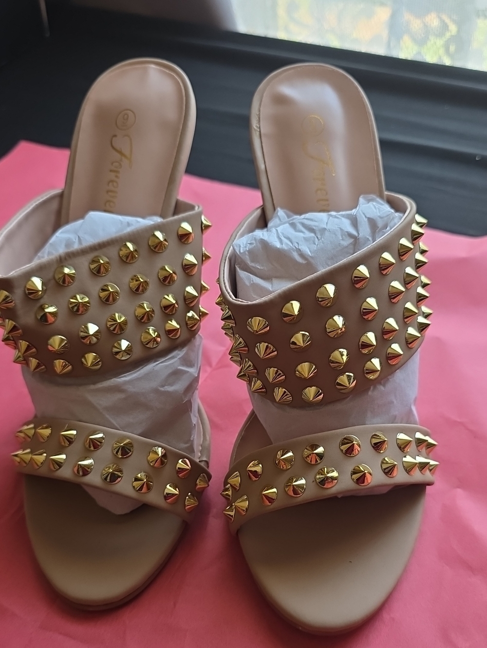 Forever Link Lilli-44 Studded Strappy Heels Tan US 9 NWT